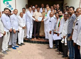 शेतकऱ्यांचा सातबारा कोरा करा – राकाँशप पक्षाने दिले निवेदन