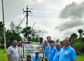 रोटरी क्लब चिमूर तर्फे शहीद पुलेश्वर बाबुराव शेडमाके चौकातील “स्मशान भूमी” येथे वृक्षारोपण