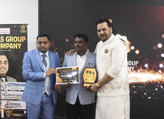 अभिनेता शहबाज खान यांच्या हस्ते प्रकाश सोनवणे यांना भारत बिजनेस अवार्ड पुरस्काराने लोणावळा येथे सन्मानित