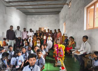 विविध सामाजिक संदेश देत विद्यार्थांनी केली नंदिबैल सजावट.