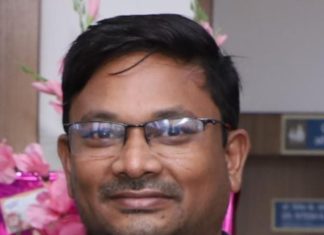 राजुरा मुक्तीसंंग्राम दिनानिमित्त राजुरा भूषण सन्मानाची घोषणा-डाॅ. रूपेश सोनडवले, डाॅ. विशाल बोनगिरवार डाॅ.वर्षा कुळमेथे, डाॅ.संकेत शेंडे, ॲड.दिपक चटप, रोशन हावडा व शोएब शेख राजुरा भूषण चे मानकरी