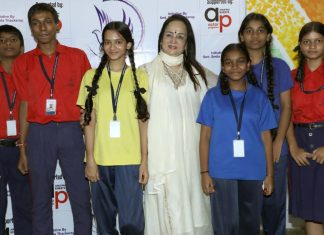स्मिता ठाकरे की नई पहल, स्कूलों में मुक्ति कल्चरल हब की शुरुआत-अनुपम खेर के एक्टर प्रिपेयर्स के साथ साझेदारी