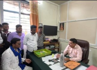 यावल एस.टी. आगारात कर्मचाऱ्यांवरील अन्यायाचा भांडाफोड-भीम आर्मी आक्रमक