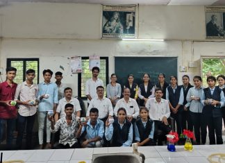 चोपडा महाविद्यालयात सूक्ष्मजीवशास्त्र विभागातर्फे पॉट पेटिंग स्पर्धेचे आयोजन