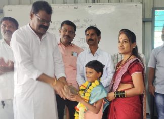 भाळवणी येथील श्री उत्कर्ष वाचनालयाच्या वतीने विविध क्षेत्रातील मान्यवरांचा सत्कार