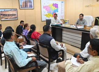 अपर जिल्हाधिका-यांकडून जिल्हा ग्राहक संरक्षण परिषदेचा आढावा