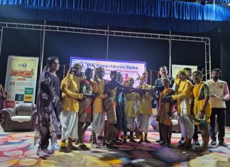 एसएनडिटी महिला विद्यापीठ आयोजित जिल्हास्तरीय लोकनृत्य स्पर्धेत शासकीय आश्रम शाळा देवाडाच्या विद्यार्थीनींचे घवघवीत यश