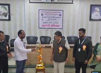 चोपडा महाविद्यालयात महिला आरोग्य संवर्धन ऋतुमती अभियान उपक्रमाअंतर्गत रक्तगट व हिमोग्लोबिन तपासणी शिबीर संपन्न’