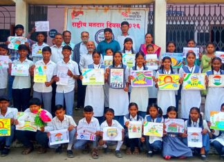 राष्ट्रीय मतदार दिनी म.फुले हायस्कूल येथे चित्रकला स्पर्धा !….