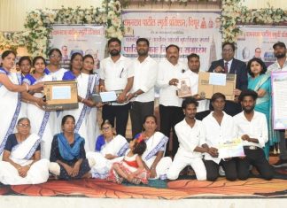 चक्रवर्ती सम्राट आदर्श बुद्ध विहार स्पर्धेत दीपंकर बुद्ध विहाराला प्रथम पारितोषिक