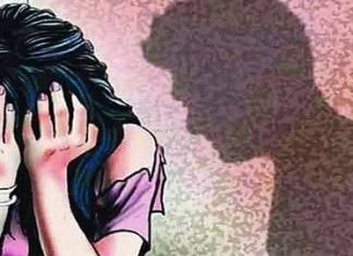 कॉन्व्हेंटच्या अल्पवयीन मुलीवर अत्याचार-तीन आरोपीना अटक