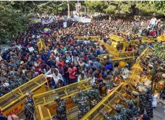 अथ यूजीसी कांड द्वितीय सर्ग : इति घुटने का पेट की तरफ मुड़ना