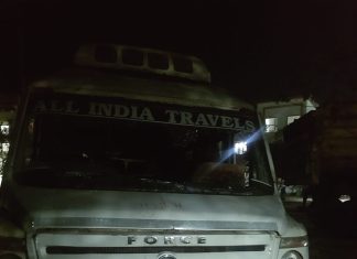 दुचाकी व ट्रॅव्हलरचा भीषण अपघात; एकाचा मृत्यू. एक जखमी