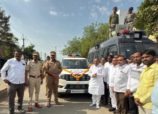 उमरखेड डिव्हिजनसाठी रॉईट कट्रोल व्हॅन व उमरखेड पोलीस स्टेशनला तीन बोलेरो वाहनांची उपलब्धता