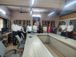 चोपडा महाविद्यालयात आयबीपीएसपीओ परीक्षा उत्तीर्ण विद्यार्थ्यांचा सत्कार