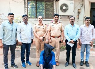 खुन्याच्या गुन्ह्यातील फरार मारेकरी अडीच वर्षानंतर पोलिसांच्या जाळ्यात नांदेडमधून अटक