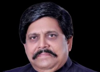 भारत में लोकशाही की जगह हुकूमशाही की ओर अग्रसर….