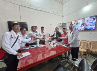 पवनी तालुका पतसंस्था अभिकर्ता कल्याण संघटनेच्या वतीने मोर्चा