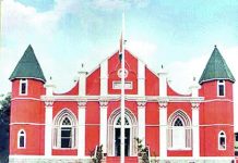 फलटण खडे मुक्त करावे; भीम आर्मी संघटनेचे फलटण नगरपालिका नगरअध्यक्ष यांना स्मरण निवेदन